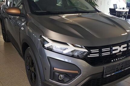 Dacia Sandero 1.311 km 19.450 &euro; Velburg 92355