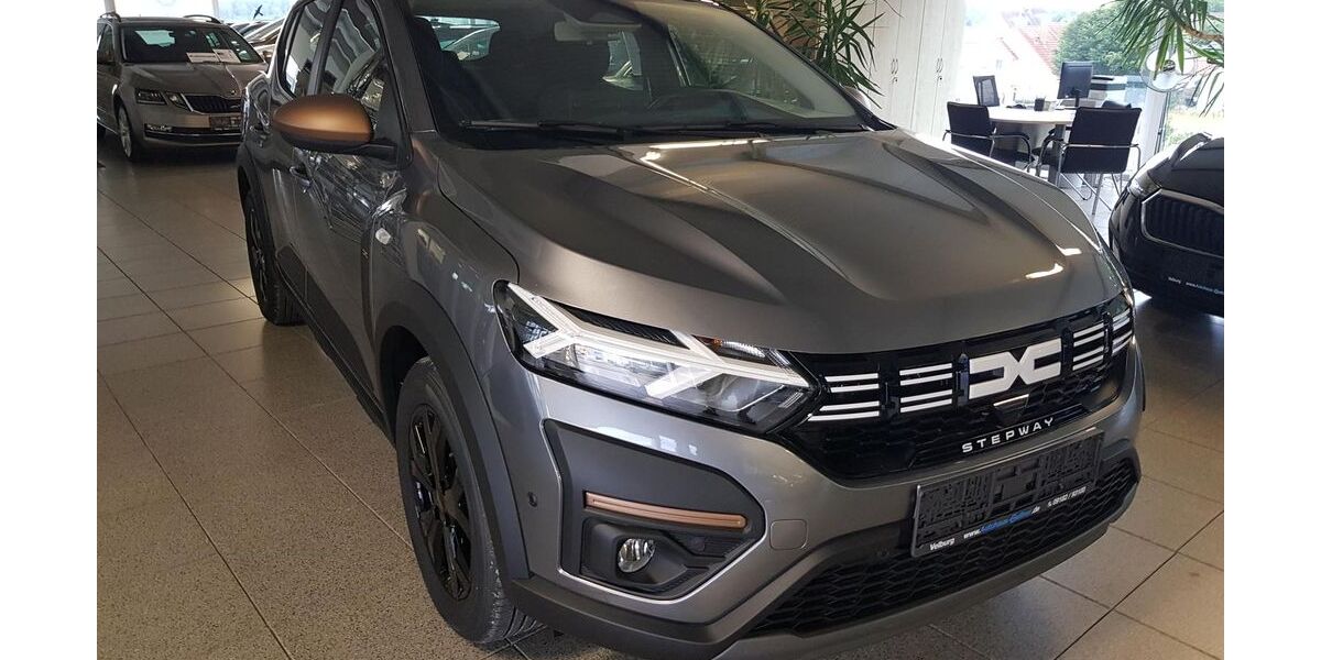 Dacia Sandero 1.311 km 19.450 &euro; Velburg 92355