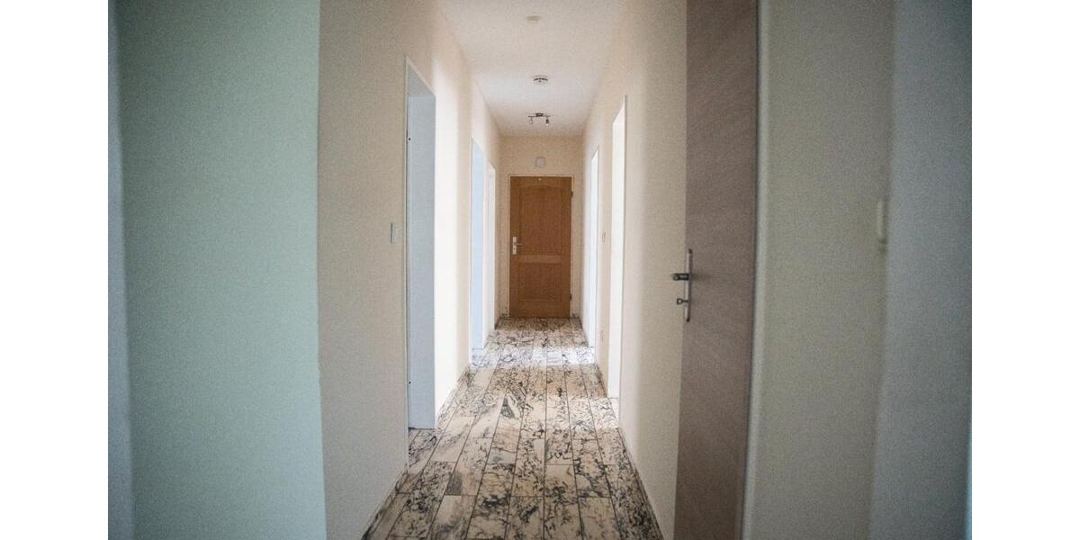 Erdgeschoßwohnung Rinteln - 5 Zimmer, 103 m&sup2;, 175.000&euro; | Angebot:26795667