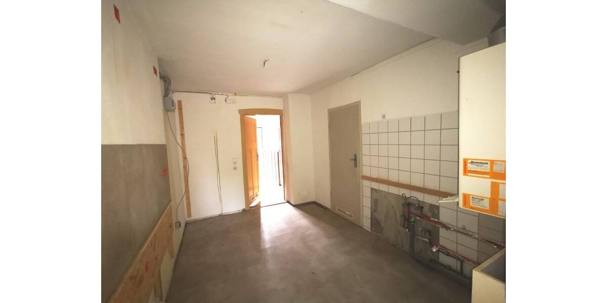 Mehrfamilienhaus, Wohnhaus Bernsdorf - 8 Zimmer, 201 m&sup2;, 136.528&euro; | Angebot:25705468
