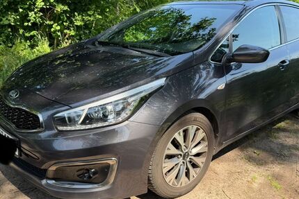 Kia ceed / Ceed 115.389 km 8.290 &euro; Delingsdorf 22941