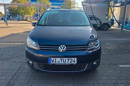 VW Touran 211.000 km 6.000 &euro; Wiesbaden 65203