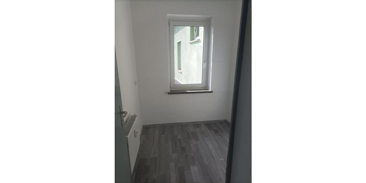 Etagenwohnung Ebersbach-Neugersdorf Neugersdorf - 5 Zimmer, 120 m&sup2;, 610&euro; | Angebot:26226455