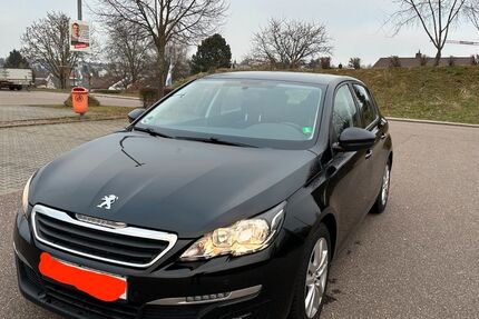Peugeot 308 99.870 km 10.500 &euro; Berlin 13057