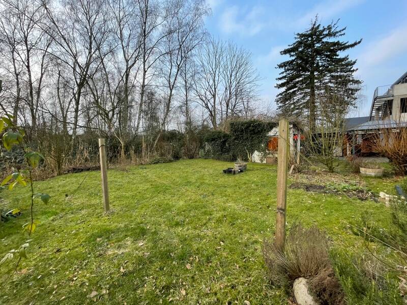 Hausgefühle - Eigentumswohnung in einem Zweifamilienhaus mit großem Gartenanteil