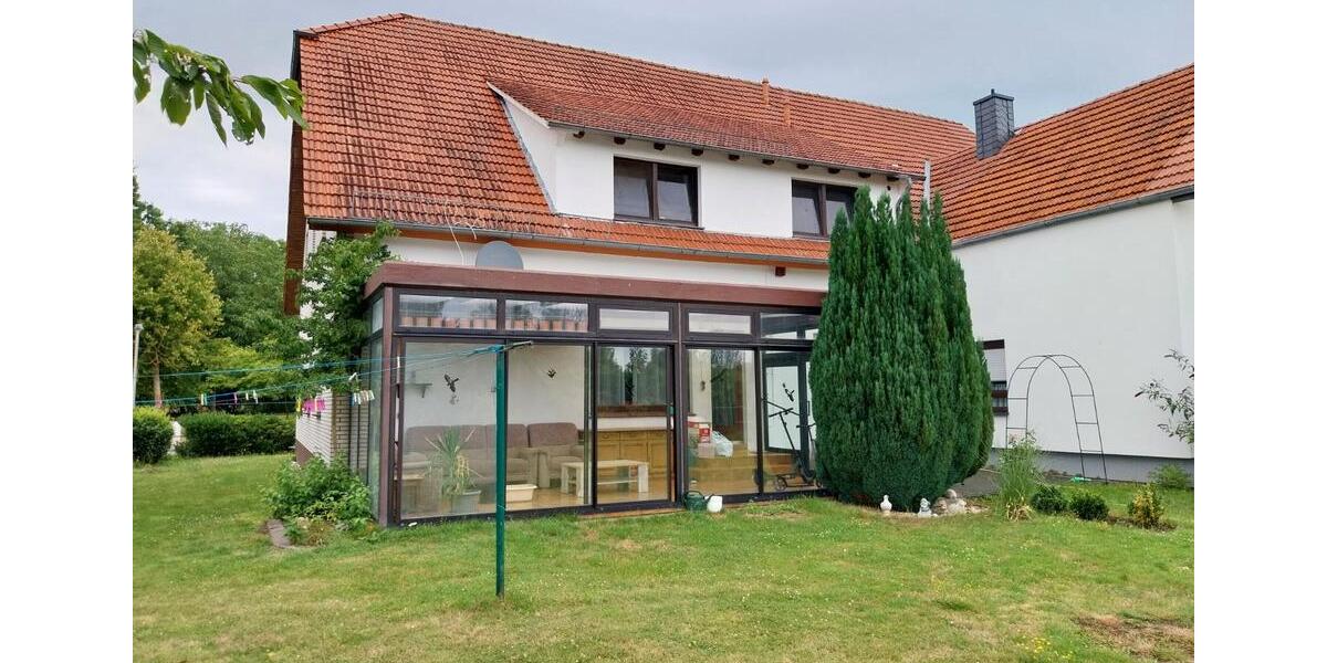 Erdgeschoßwohnung Lübbecke - 4 Zimmer, 130 m&sup2;, 750&euro; | Angebot:27619518