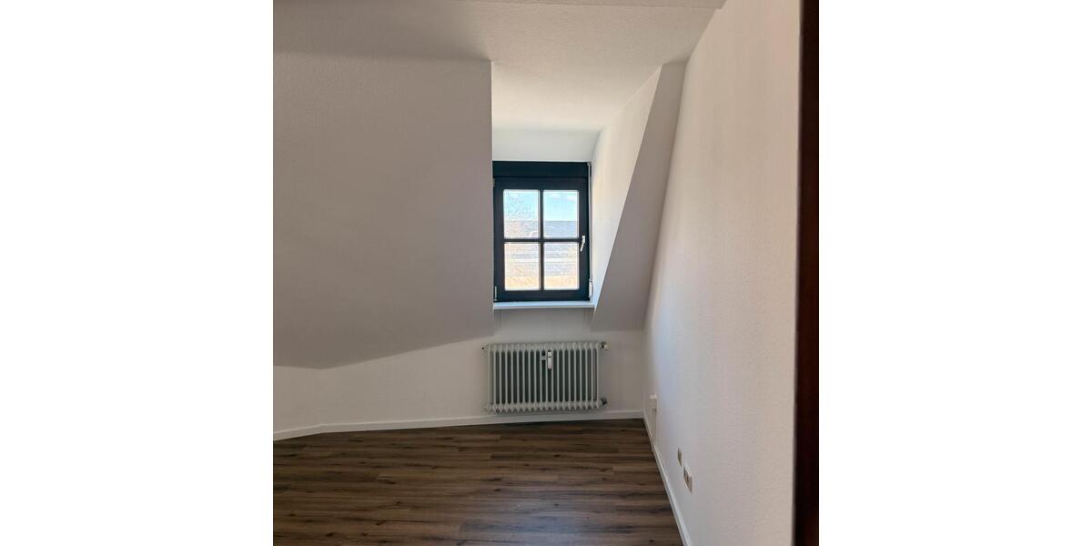 Etagenwohnung Bad Neustadt an der Saale - 5 Zimmer, 110 m&sup2;, 950&euro; | Angebot:26366318