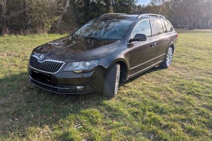 Skoda Superb 146.000 km 12.900 &euro; Hohenahr 35644
