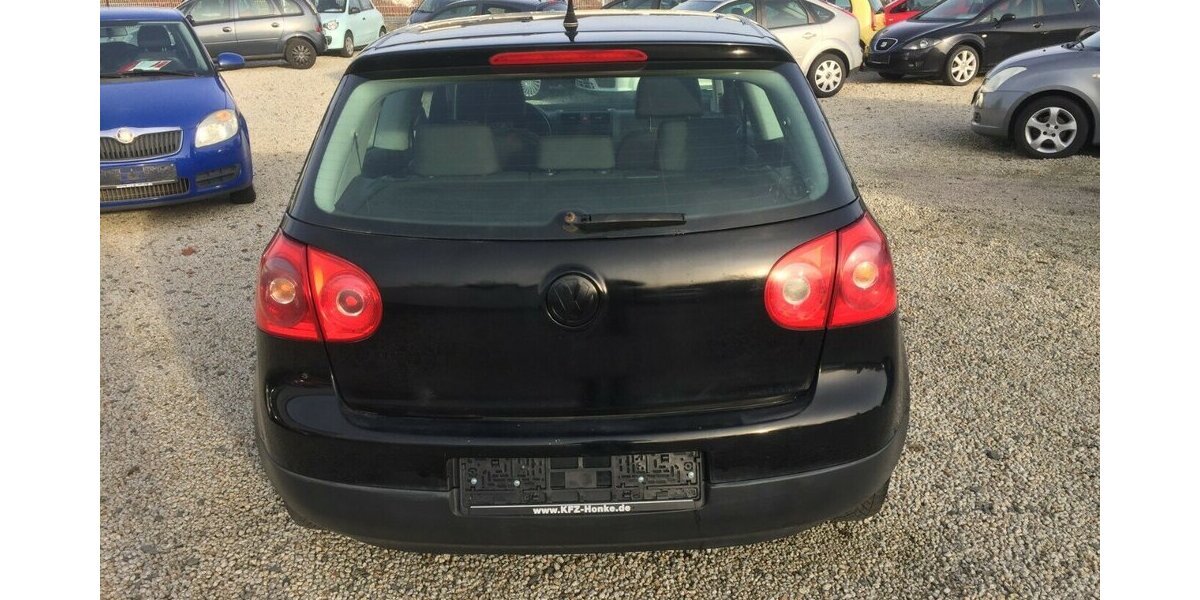 VW Golf Trendline, Klima,el.Fh. 2 Hd.,Tüv 03/28! 200.000 km 2.500 &euro; Himmelkron 95502