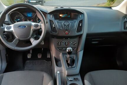 Ford Focus 124.000 km 5.600 € Beckdorf 21643
