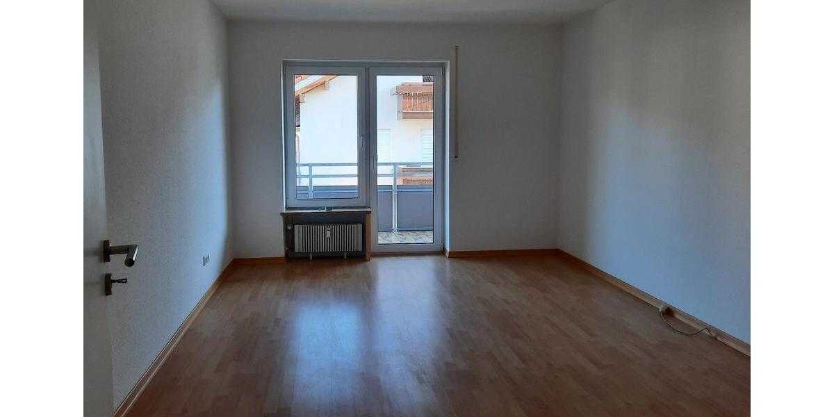 Sonthofen: 3-Zimmer-Wohnung ca. 80qm mit Balkon, frei ab sofort 3 zimmer