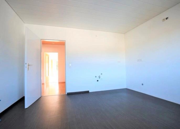 Maisonettenwohnung Lage - 3.5 Zimmer, 99 m&sup2;, 1.040&euro; | Angebot:26323638