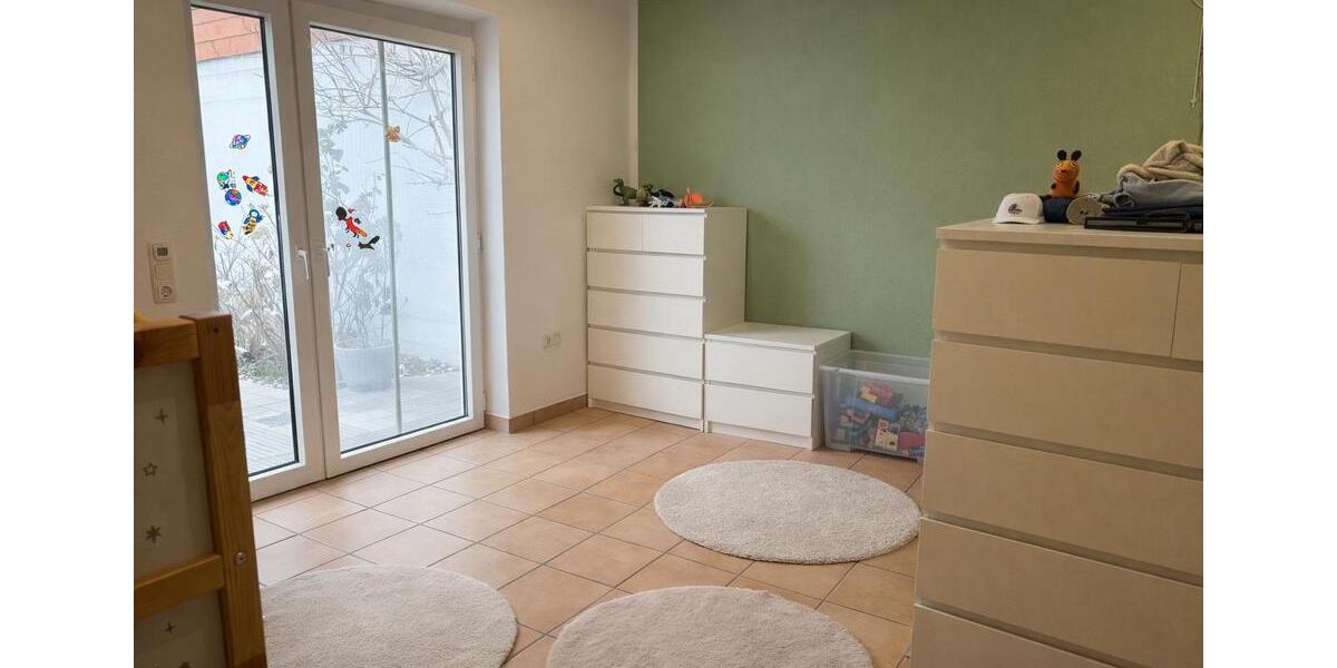 Bungalow Bonn Hardtberg - 4 Zimmer, 165 m&sup2;, 2.145&euro; | Angebot:24817351