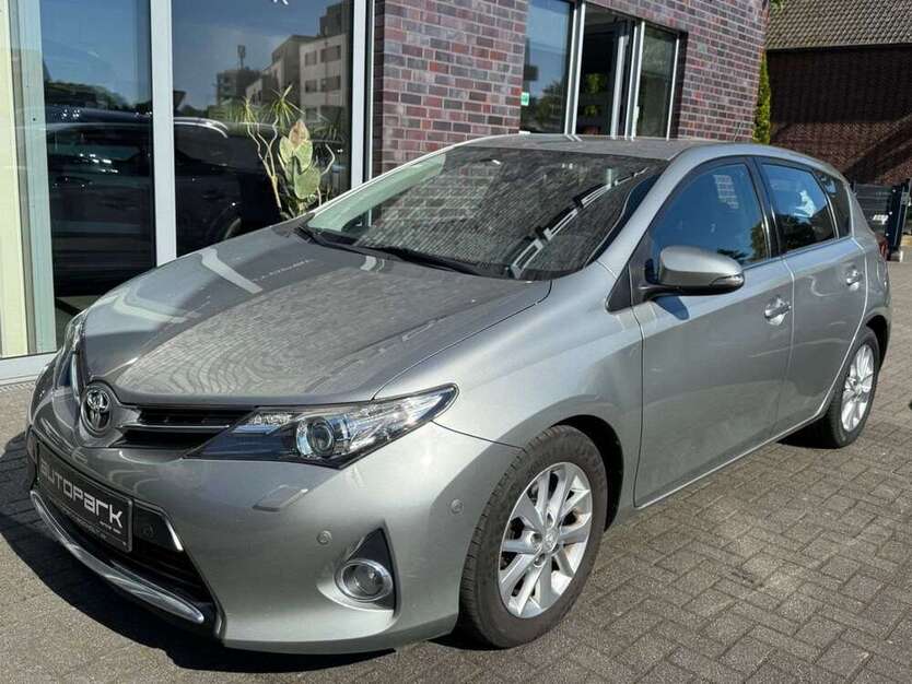 Auris