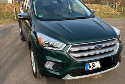 Ford Kuga 74.557 km 13.600 &euro; Weißenfels 06667