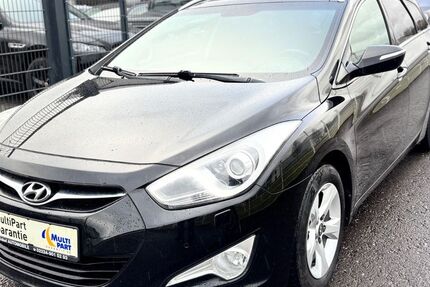 Hyundai i40 203.000 km 7.900 &euro; Troisdorf (10 km Köln-Bonn Airport) 53842