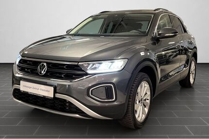 VW T-Roc 10.795 km 28.500 € Wiesbaden 65189
