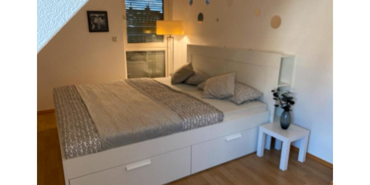 Dachgeschoßwohnung Ellerau - 3 Zimmer, 90 m&sup2;, 1.800&euro; | Angebot:25158226