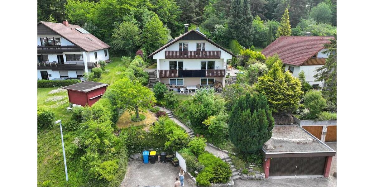 Einfamilienhaus Albstadt Gemarkung Onstmettingen - 9 Zimmer, 220 m&sup2;, 628.000&euro; | Angebot:26889304