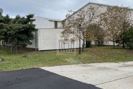 Halle in Kolkwitz 2.150.000 € 3032 m²
