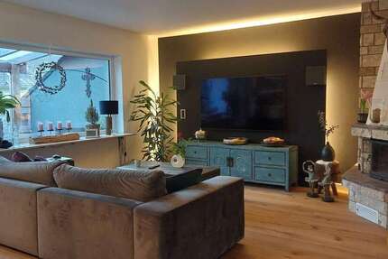 Haus Bruchsal Untergrombach - 6 Zimmer, 194 m&sup2;, 752.000&euro; | Angebot:26689910