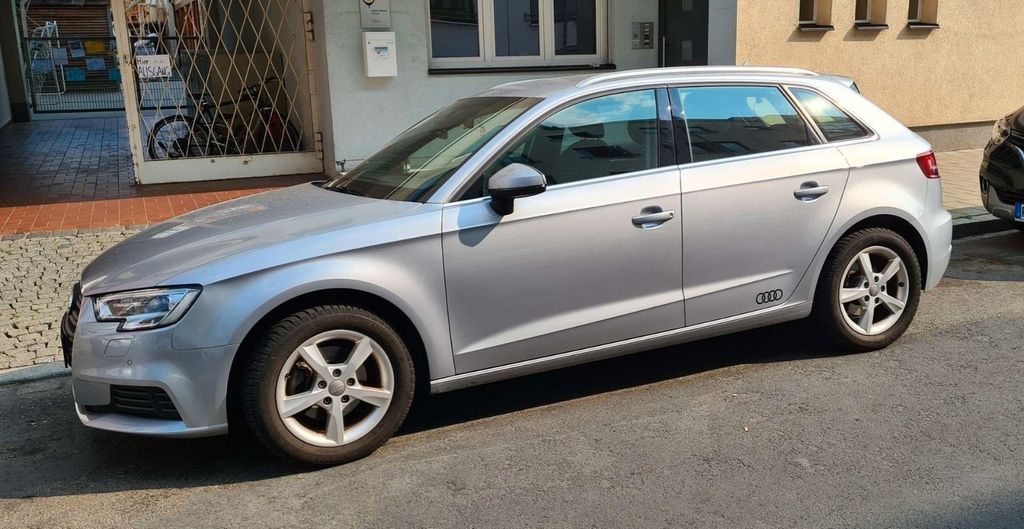 Audi A3 62.000 km 21.100 € Zirndorf 90513