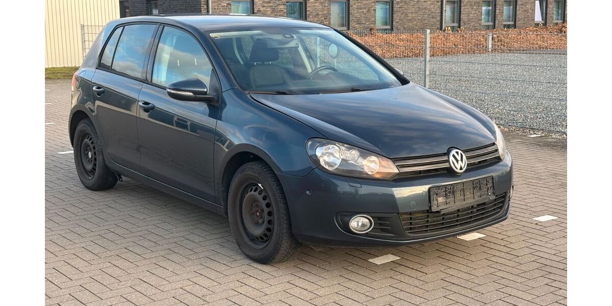 VW Golf 141.000 km 3.700 &euro; Husum 25813