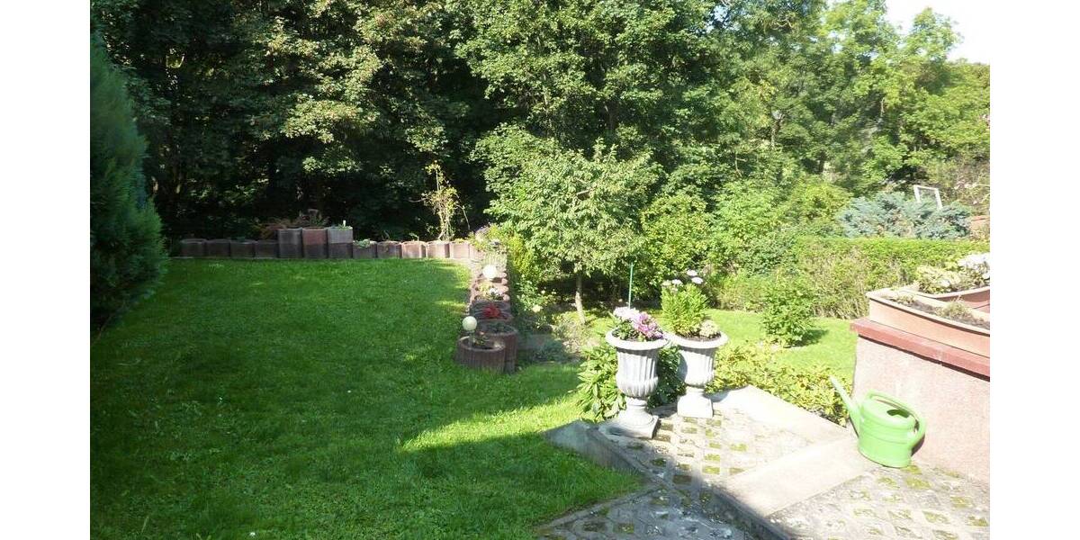Mehrfamilienhaus, Wohnhaus Geratal - 8 Zimmer, 166 m&sup2;, 139.000&euro; | Angebot:25685476