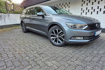 VW Passat Variant
