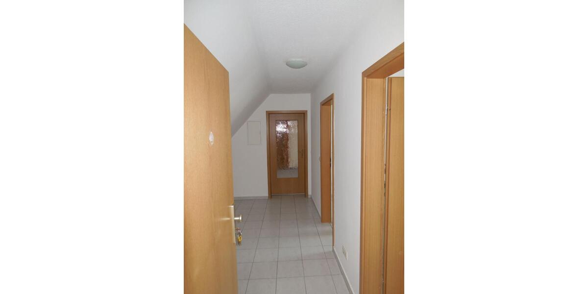 Dachgeschoßwohnung Königswartha - 2 Zimmer, 69 m&sup2;, 260&euro; | Angebot:24561636