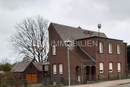 Haus Großräschen - 7 Zimmer, 222 m&sup2;, 174.900&euro; | Angebot:25818307