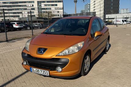 Peugeot 207 132.400 km 950 &euro; Düsseldorf 40219
