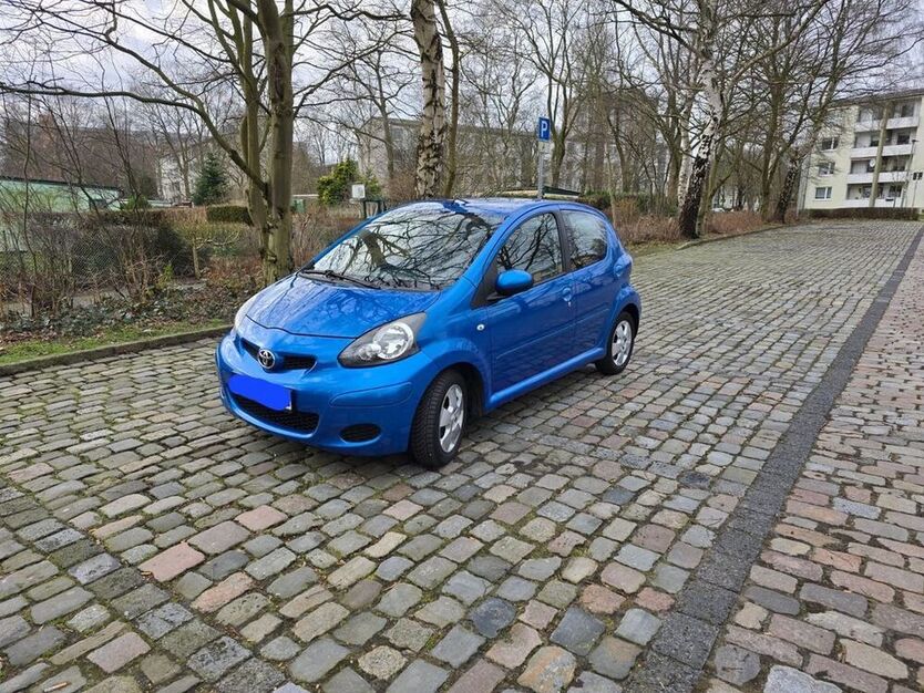 Aygo (X)