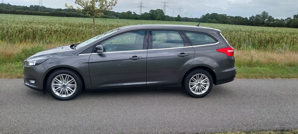 Ford Focus 93.000 km 8.250 &euro; Selsingen 27446