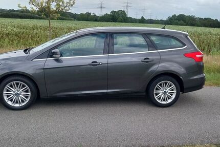 Ford Focus 93.000 km 8.450 &euro; Selsingen 27446