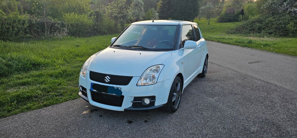 Suzuki Swift 157.000 km 2.899 &euro; Schorndorf 73614