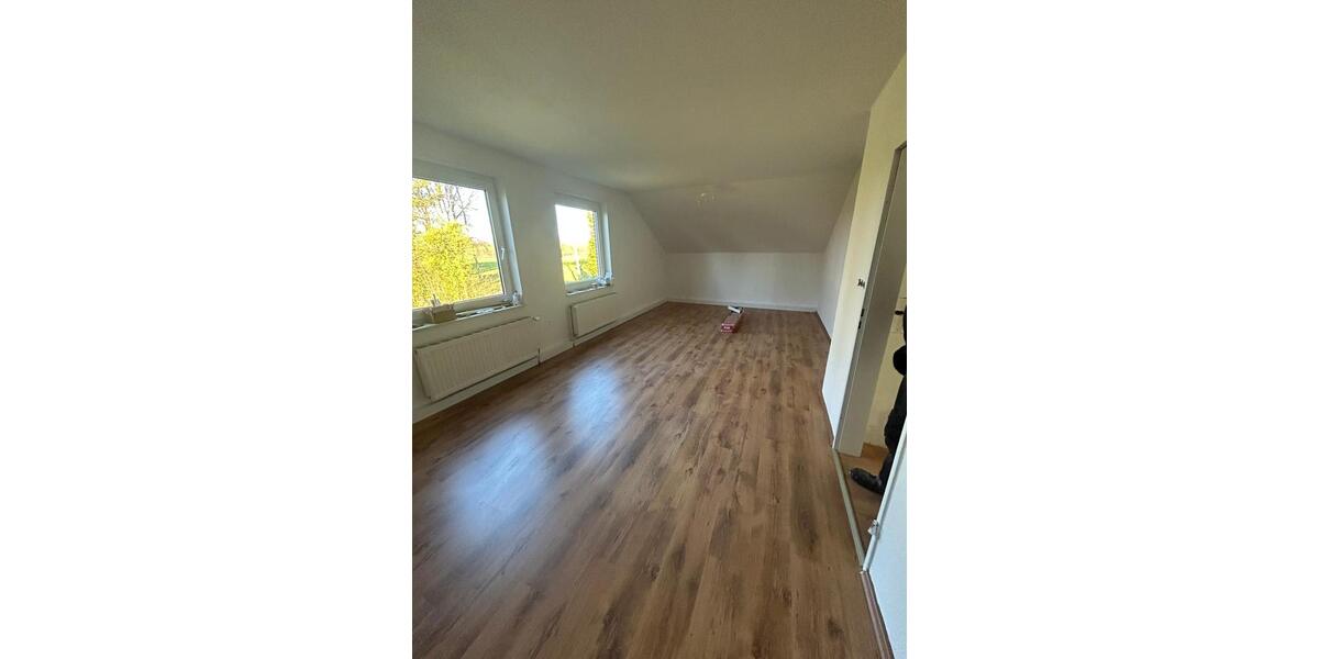 Einfamilienhaus Esens - 6 Zimmer, 160 m&sup2;, 1.000&euro; | Angebot:26284389