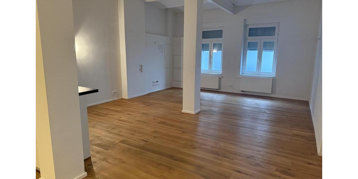 Saniertes Stadthaus FFM-Höchst-Nähe Bahnhof 4 zimmer