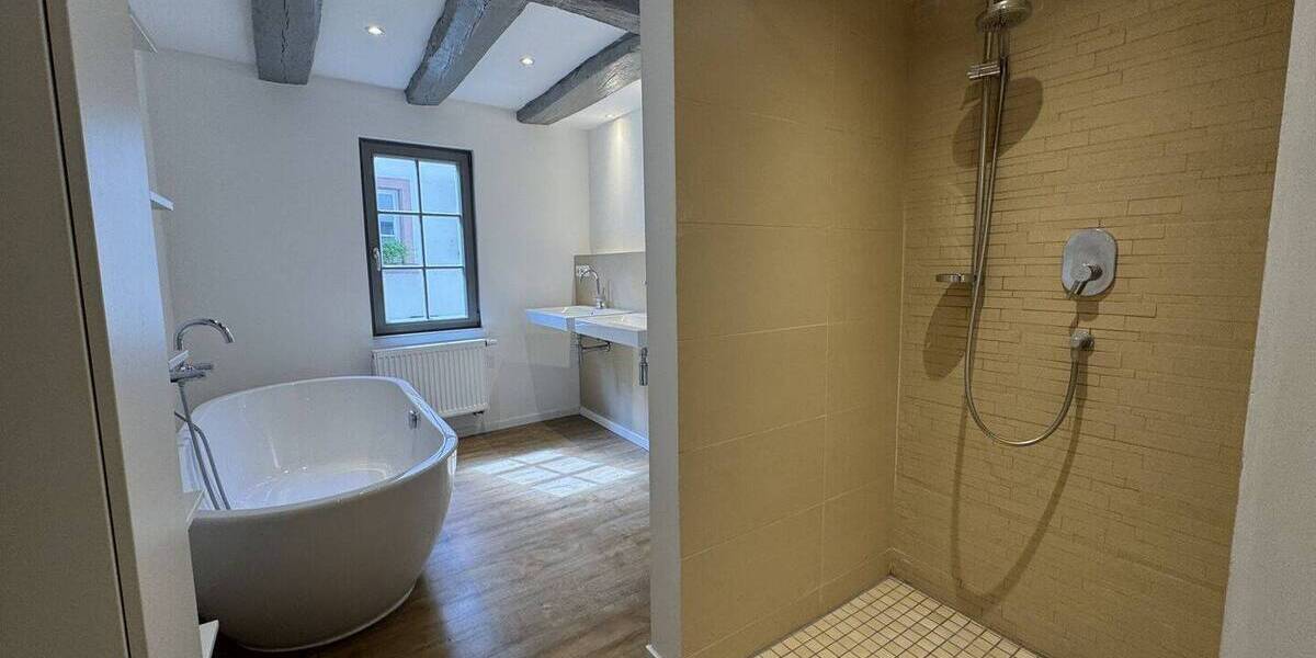 Einfamilienhaus Weinheim - 8 Zimmer, 228 m&sup2;, 875.000&euro; | Angebot:26344040
