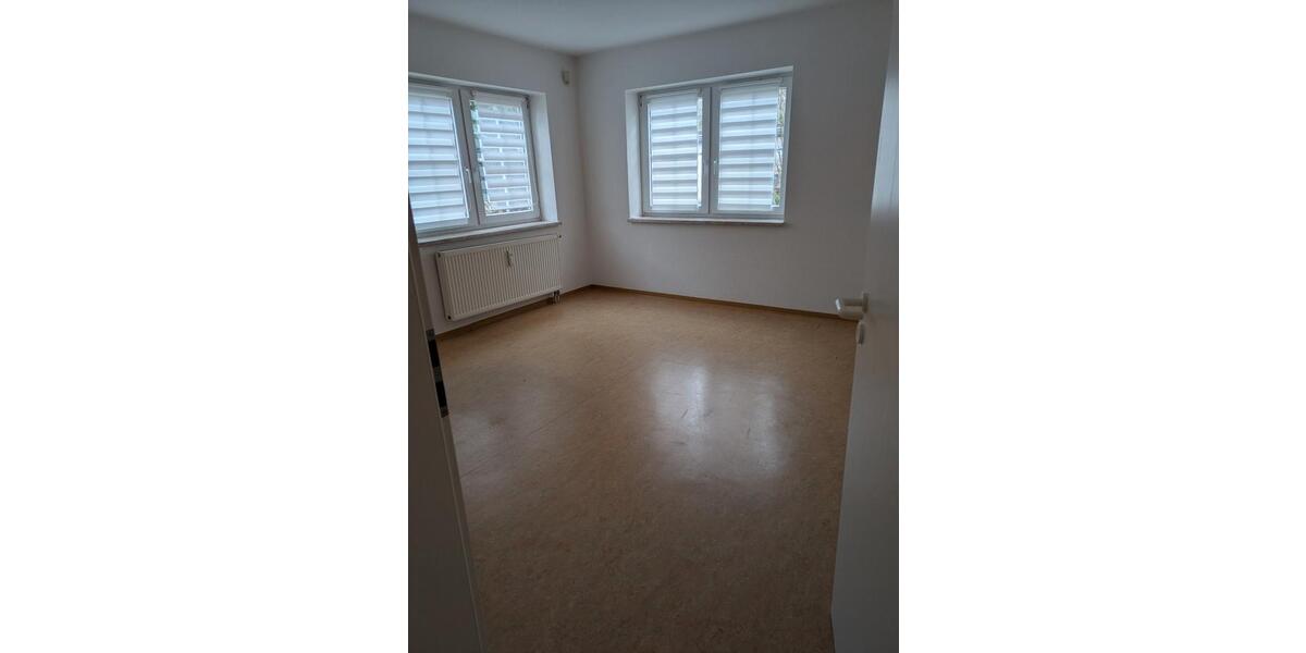 Einfamilienhaus Hettstedt - 15 Zimmer, 345 m&sup2;, 239.000&euro; | Angebot:27081723
