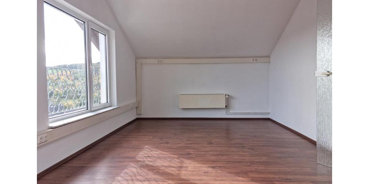 Mietwohnung 165qm, 2-geschoßig, Langgöns-Oberkleen 7 zimmer