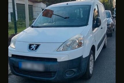 Peugeot Partner 220.000 km 3.500 &euro; Wiesbaden 65207