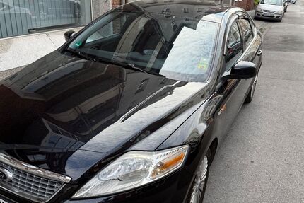 Ford Mondeo 243.000 km 2.200 € Duisburg 47226