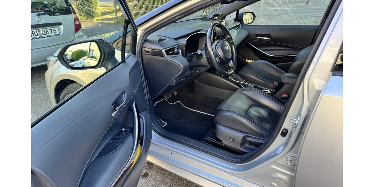 Toyota Corolla 148.000 km 17.700 € Hanau 63450