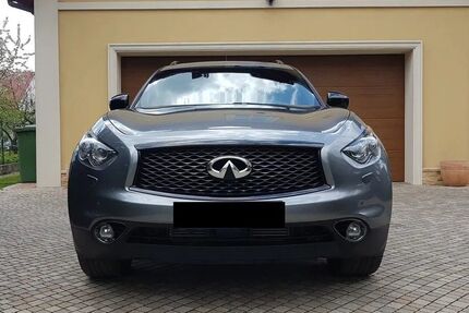 INFINITI QX70