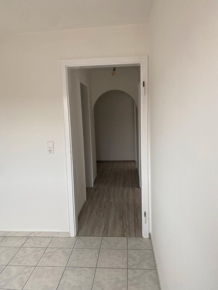 Lichtdurchflute 2-Zimmerwohnung frisch renoviert Schorndorf zimmer