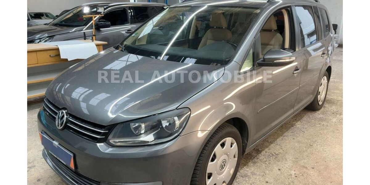 VW Touran 215.000 km 6.999 &euro; Frankfurt am Main 65933