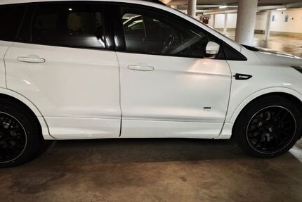 Ford Kuga 103.147 km 16.500 &euro; Brühl 50321