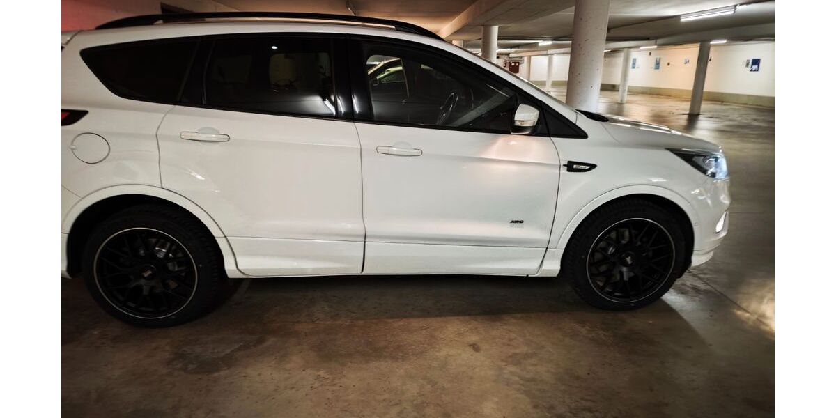 Ford Kuga 103.147 km 16.500 &euro; Brühl 50321