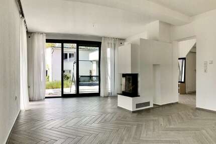 Haus zum Mieten in Delitzsch 1.650 € 110 m² 4 zimmer